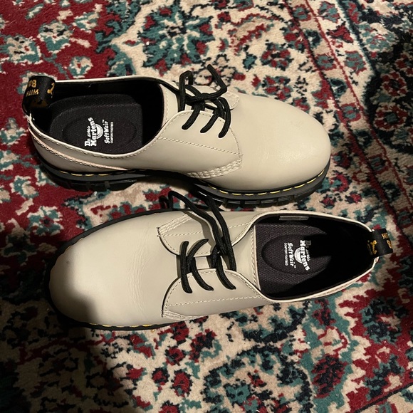 Dr. Martens AUDRICK NAPPA LEATHER PLATFORM SHOES - Picture 6 of 6